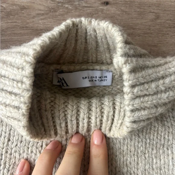 Zara Fringe Detail Sweater - Picture 5 of 6